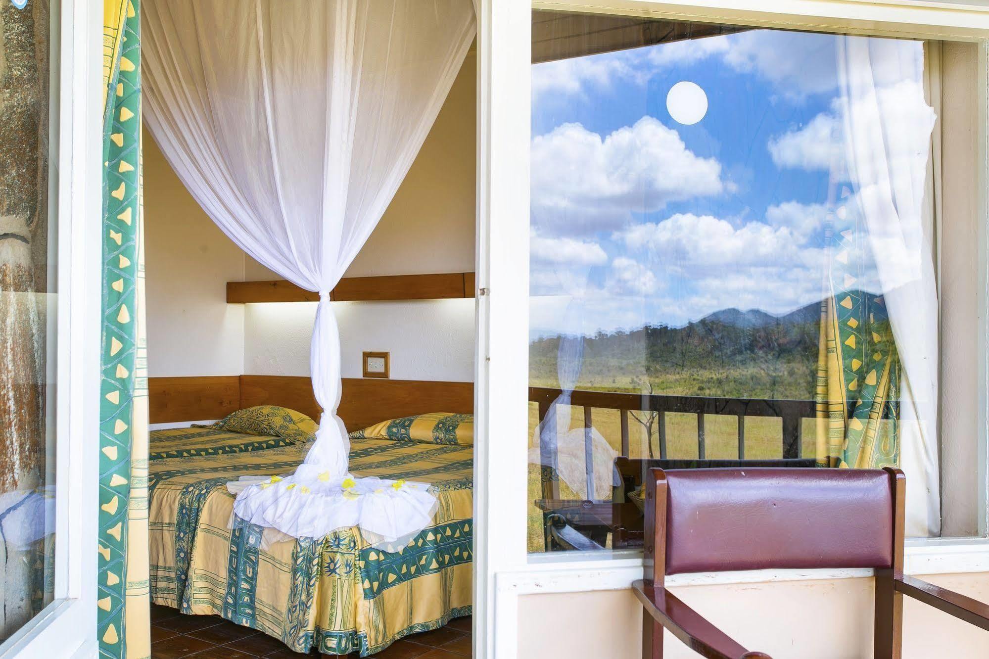 Ngulia Safari Lodge Tsavo Εξωτερικό φωτογραφία
