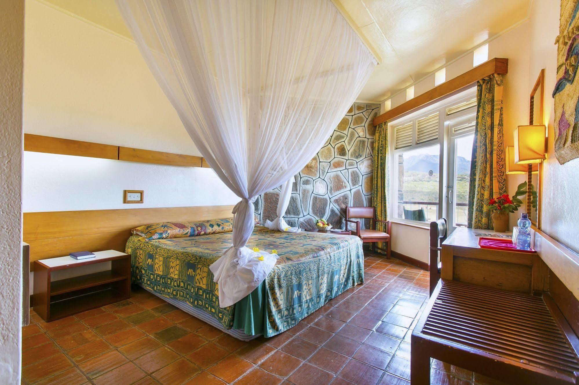 Ngulia Safari Lodge Tsavo Εξωτερικό φωτογραφία